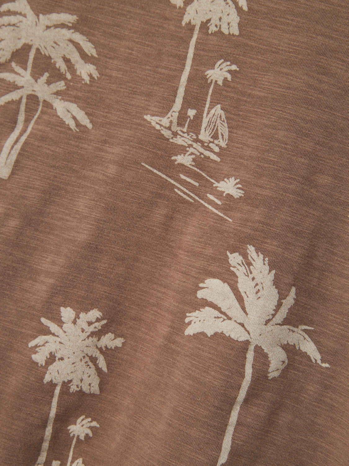 model_shot-front_full